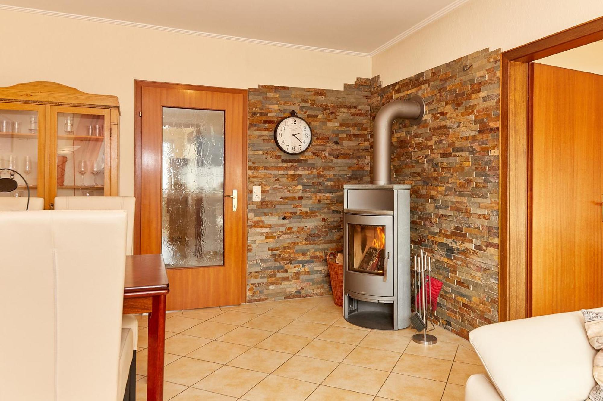 Ferienwohnung-Vinothek Keifer Kinheim Esterno foto